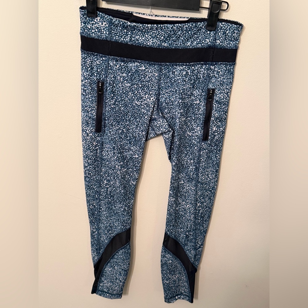 300. Lululemon Inspire Tights 25” Inseam In Size 4